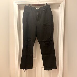 We The Free Distressed Black jeans - raw hem - crvy - 35